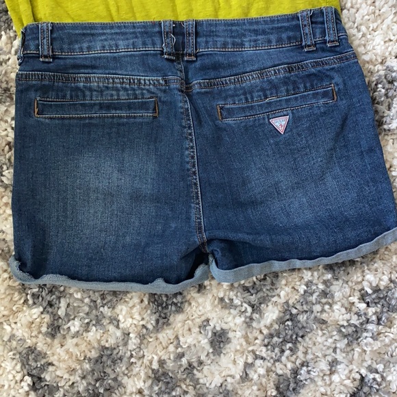 Guess shorts - Picture 3 of 4